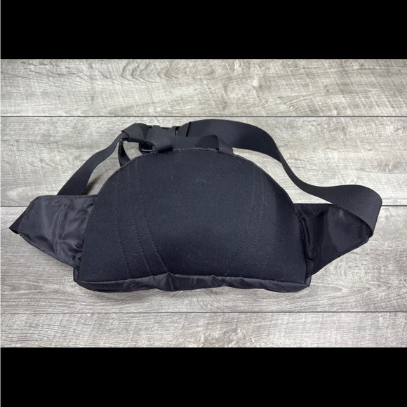The North Face Black Polyester Fanny Waist Pack Unisex Sling Shoulder Bag - Picture 4 of 8